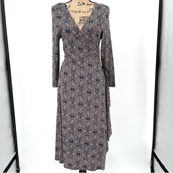 BCBG maxAzria  midi jersey wrap dress, XS - Picture 1 of 9